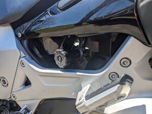 Honda ST1300 rear suspension preload adjuster.jpg